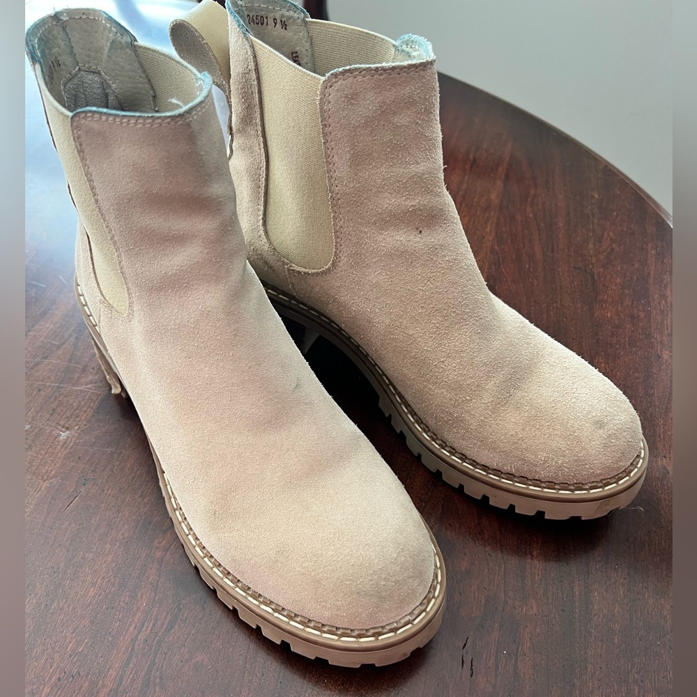 Bertuchi Chelsea Boots
